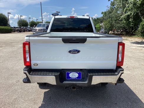 Used 2024 Ford F250 XL w/ FX4 Off-Road Package AWD/4WD image 10