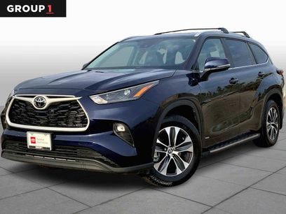 Used 2025 Toyota Highlander XLE