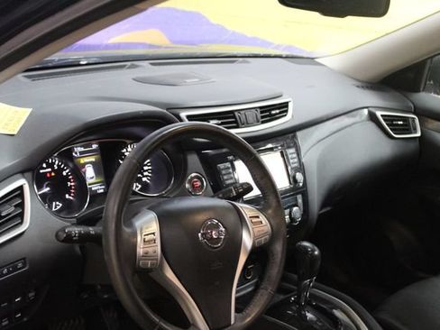 Used 2016 Nissan Rogue SL AWD/4WD image 13