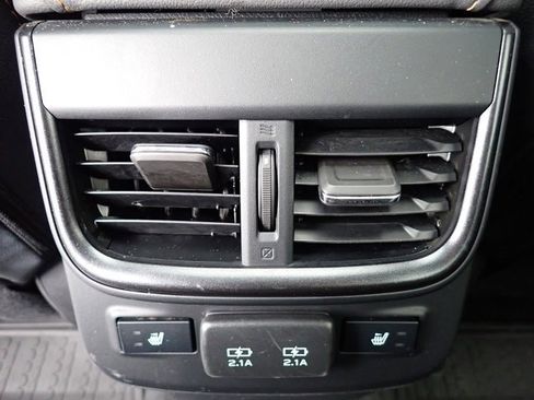 Used 2022 Subaru Outback Wilderness w/ Wilderness Package image 19