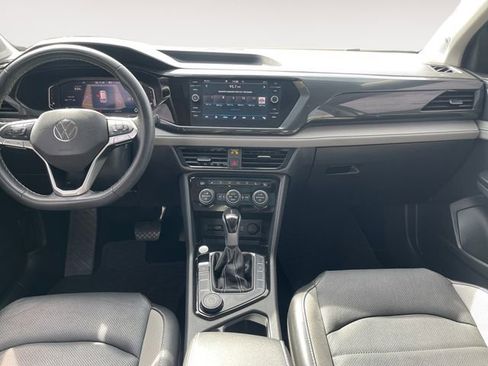 Used 2022 Volkswagen Taos SEL image 10
