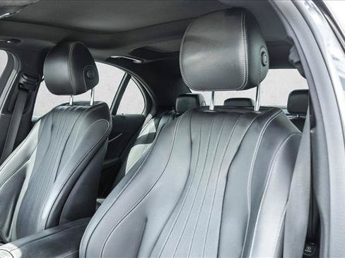 Used 2023 Mercedes-Benz E 350 4MATIC Sedan image 12