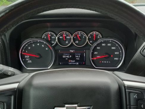 Used 2020 Chevrolet Silverado 1500 LT Trail Boss AWD/4WD image 30