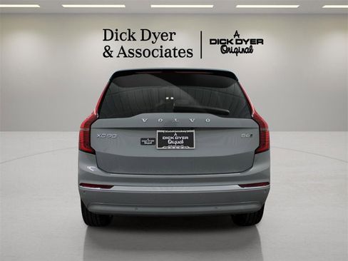 New 2026 Volvo XC90 B6 Plus w/ Protection Package Premier image 3