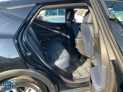 Used 2022 Chevrolet Bolt EUV LT w/ Convenience Package image 45