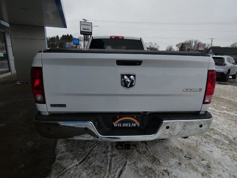 Used 2018 RAM 2500 Tradesman w/ Chrome Appearance Group image 4
