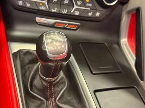 Used 2019 Chevrolet Corvette Z06 RWD image 15