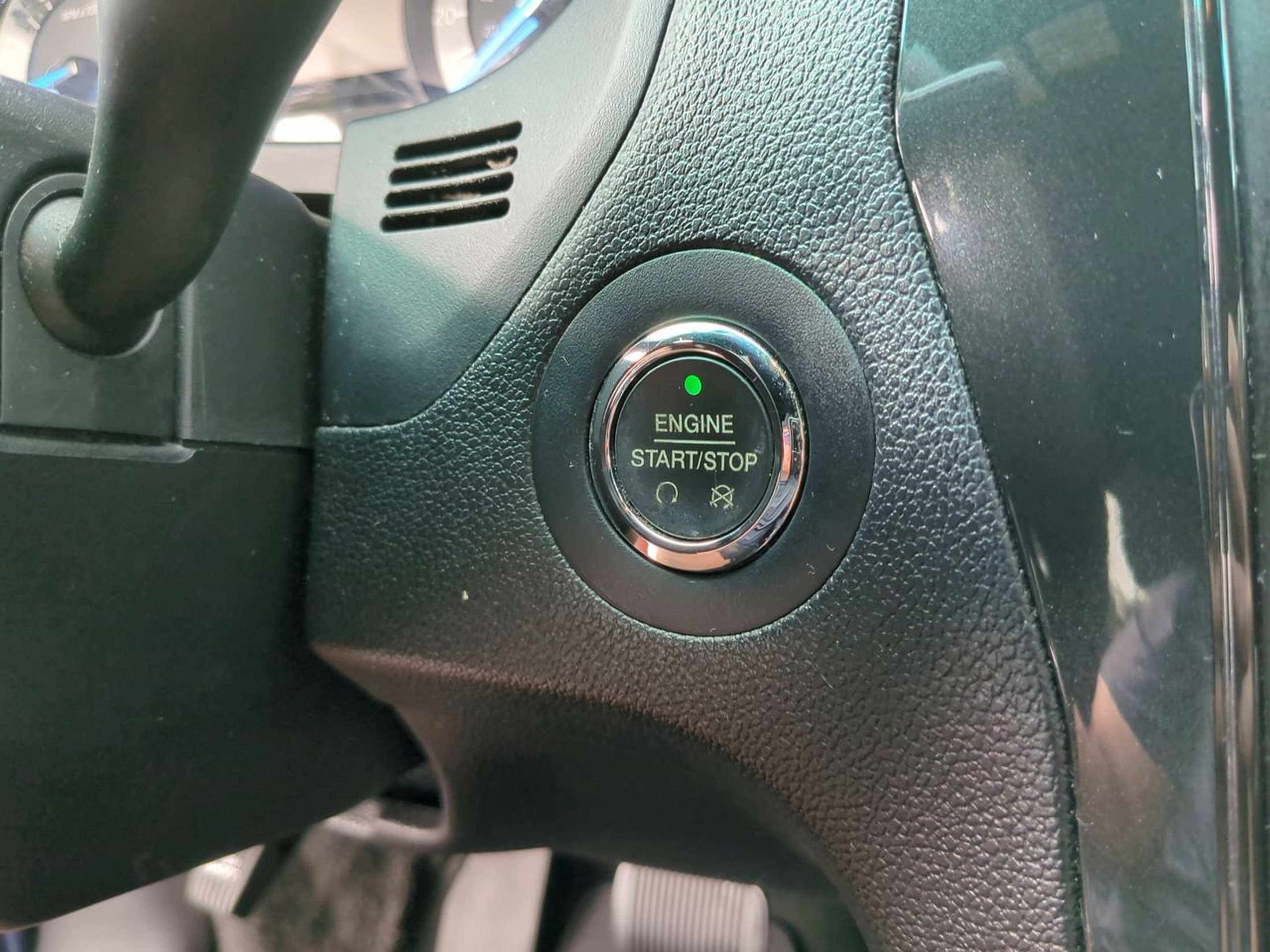 Used 2016 Ford Explorer XLT FWD image 27
