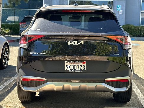 Used 2023 Kia Sportage EX AWD/4WD image 6