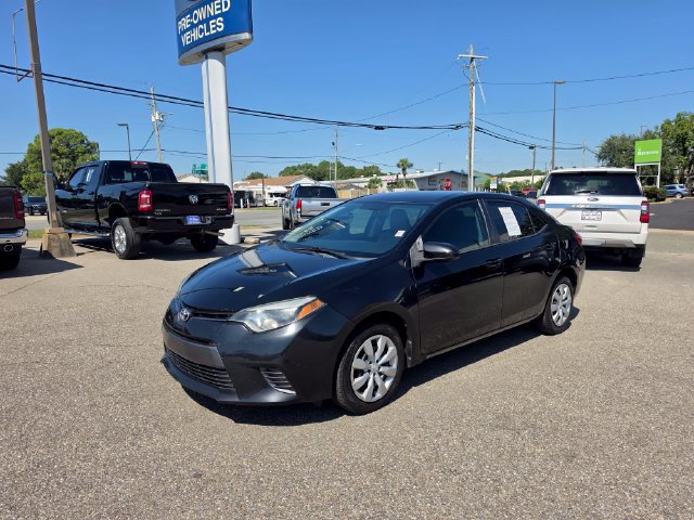 Used 2015 Toyota Corolla LE FWD image 7