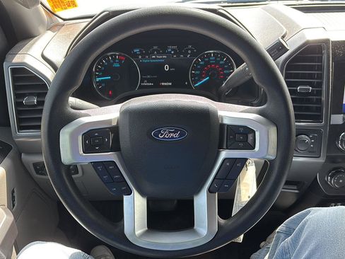 Used 2019 Ford F150 XLT AWD/4WD image 11
