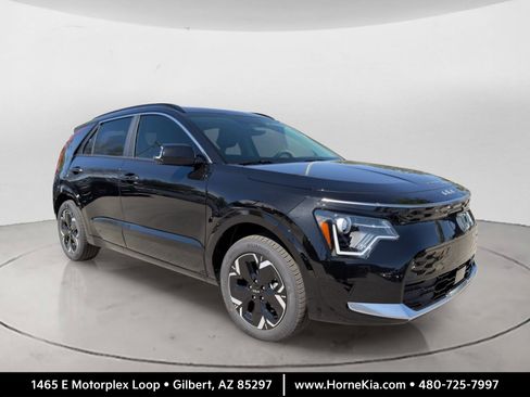 New 2026 Kia Niro Wind FWD image 1