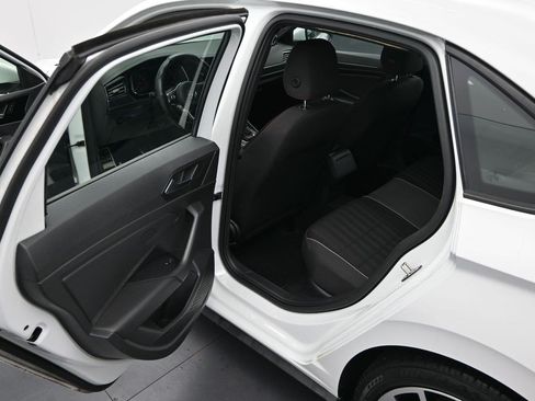 Used 2019 Volkswagen Jetta GLI FWD image 14