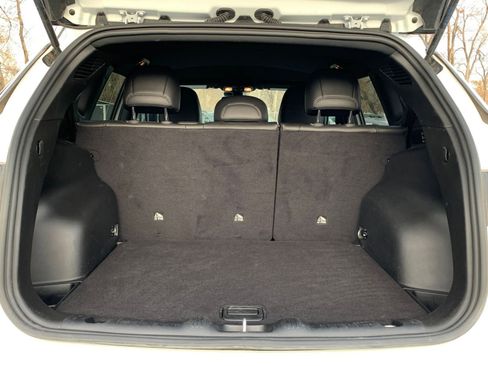 Used 2025 Jeep Compass Limited image 31