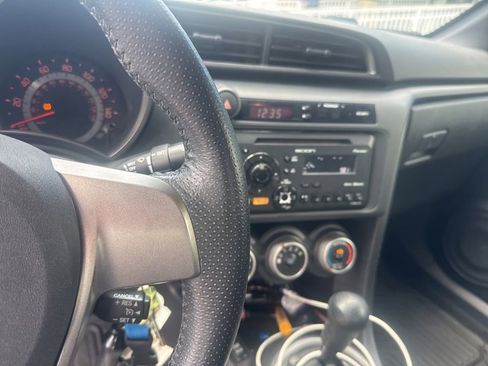 Used 2012 Scion tC FWD image 17