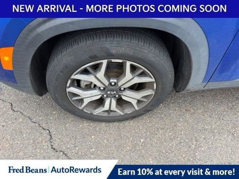 Used 2021 Kia Seltos EX AWD/4WD image 4