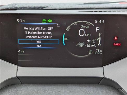 New 2025 Toyota Prius Plug-In Hybrid FWD image 11