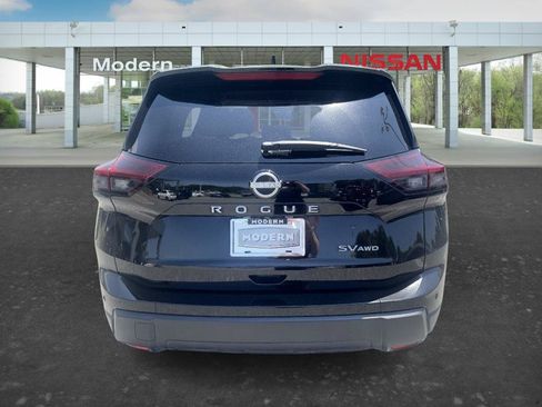 Certified 2024 Nissan Rogue SV AWD/4WD image 3