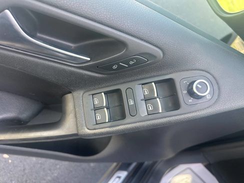 Used 2012 Volkswagen GTI Autobahn FWD image 20