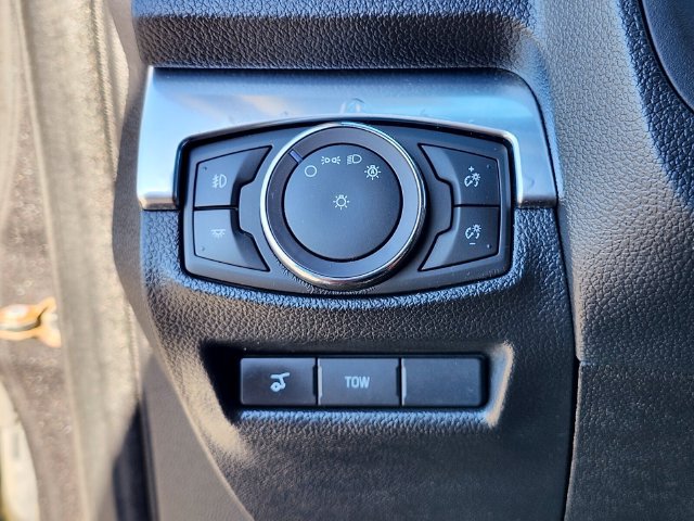 Certified 2018 Ford Explorer Sport w/ Ford Safe & Smart Package AWD/4WD image 25