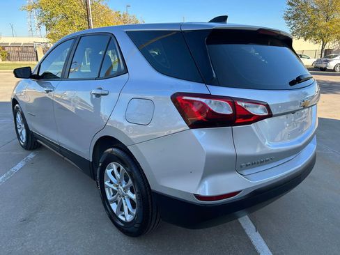 Used 2020 Chevrolet Equinox LS image 5