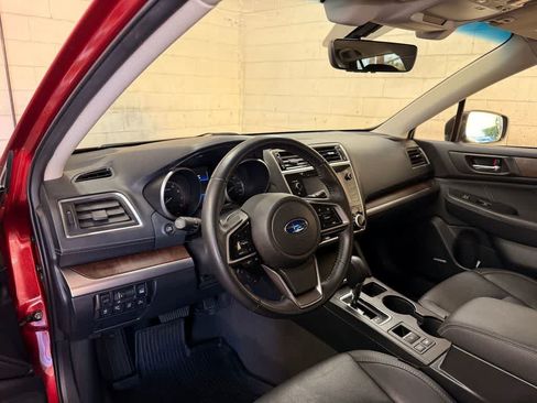 Used 2018 Subaru Outback 2.5i Limited AWD/4WD image 2