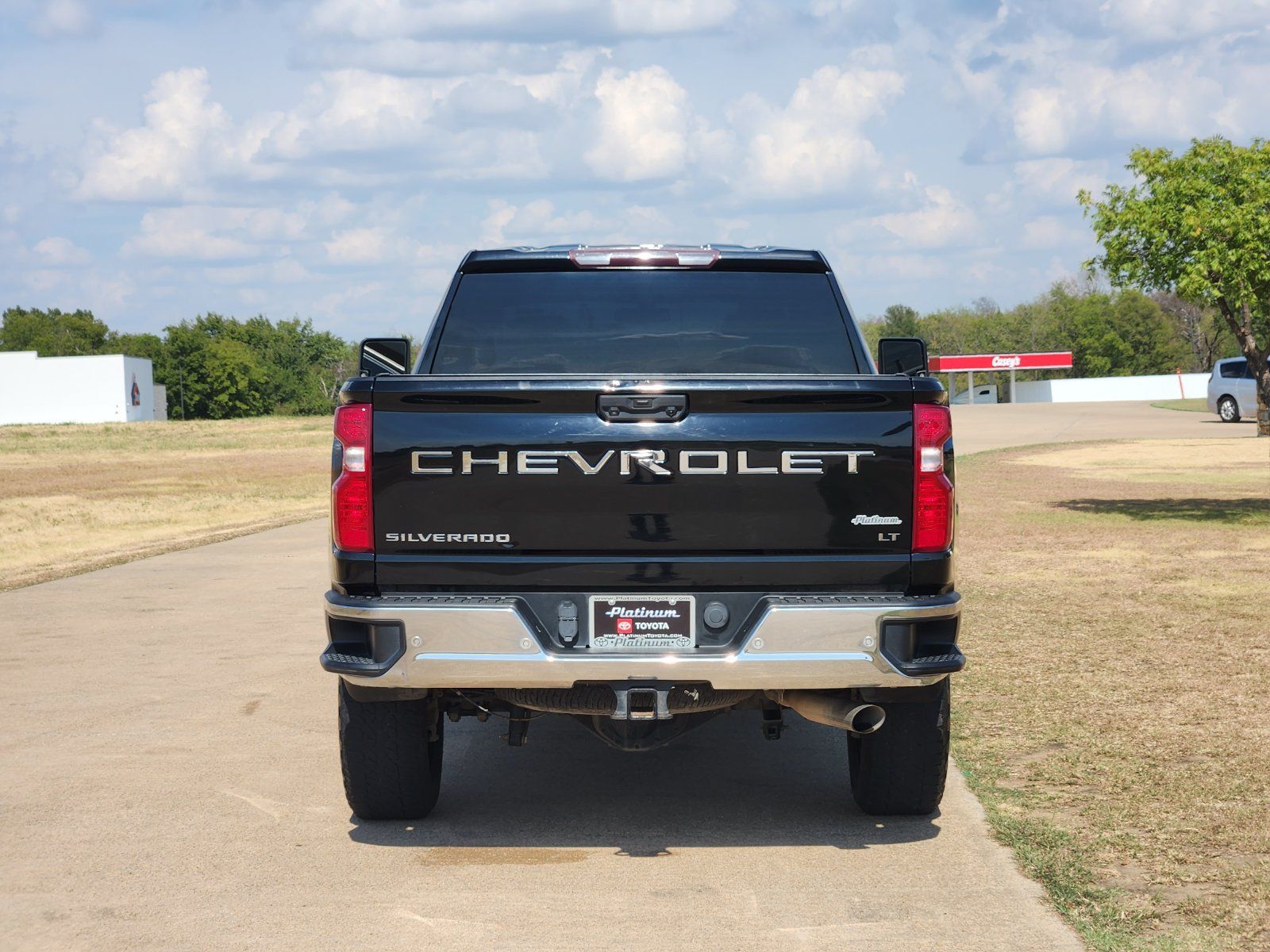 Used 2020 Chevrolet Silverado 2500 LT w/ Texas Edition RWD image 8
