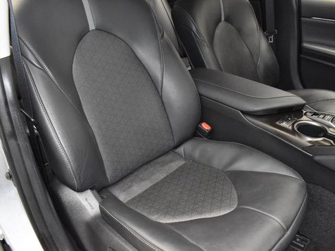 Used 2024 Toyota Camry XSE FWD image 23