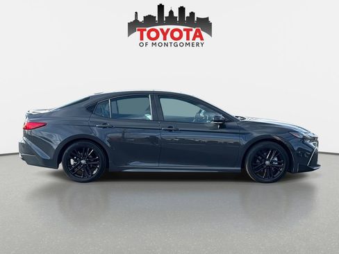 Used 2025 Toyota Camry SE w/ Multimedia Upgrade Package image 2
