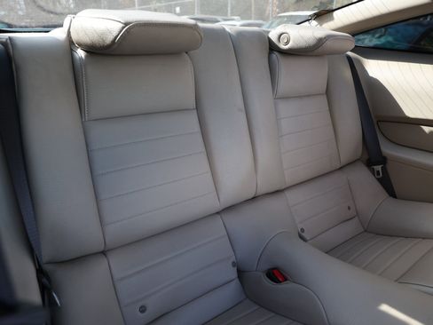 Used 2011 Ford Mustang GT Premium w/ Comfort Pkg image 17