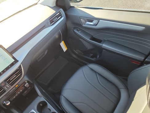 New 2026 Ford Escape Platinum w/ Premium Technology Package image 16