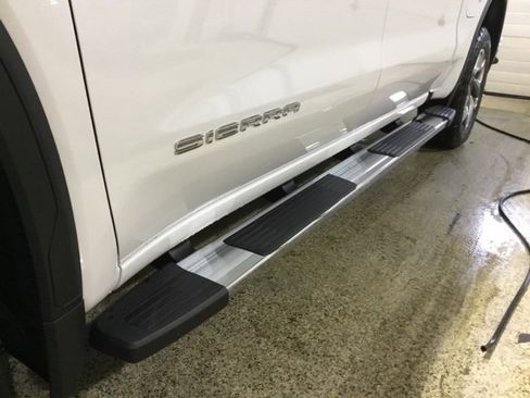 New 2025 GMC Sierra 1500 SLT w/ SLT Premium Package image 12