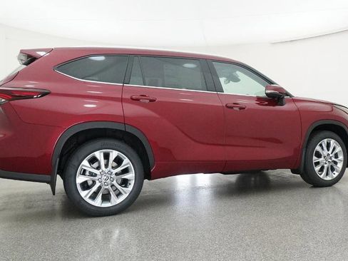 New 2026 Toyota Highlander Limited image 99