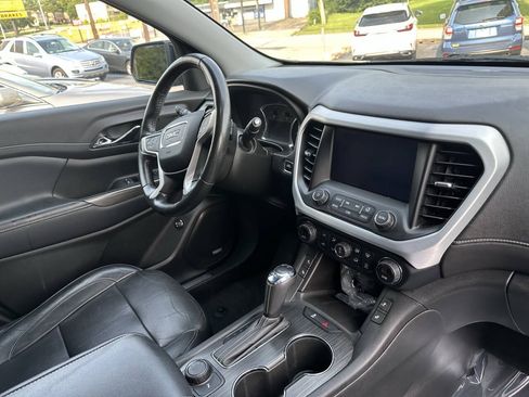Used 2019 GMC Acadia SLT AWD/4WD image 9
