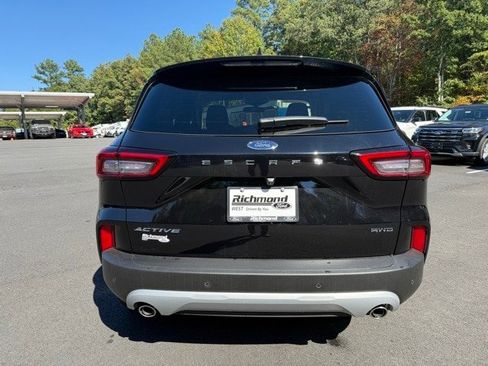 Used 2025 Ford Escape Active w/ Tech Pack #1 AWD/4WD image 4
