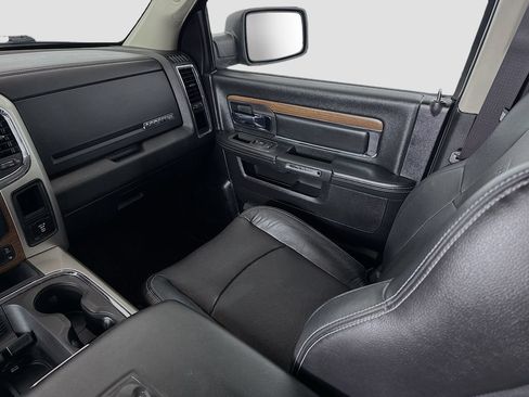 Used 2015 RAM 1500 Laramie w/ Convenience Group AWD/4WD image 24