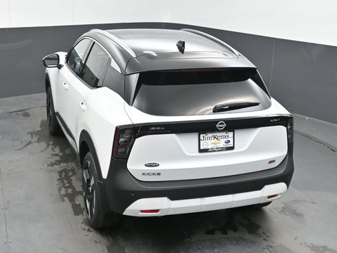 New 2026 Nissan Kicks SR w/ SR Premium Package image 36