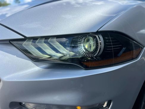 Used 2019 Ford Mustang Coupe RWD image 16
