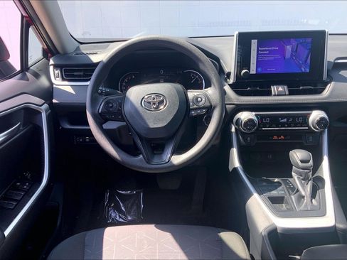 Used 2025 Toyota RAV4 XLE AWD/4WD image 6