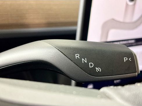 Used 2022 Tesla Model 3 Long Range image 18