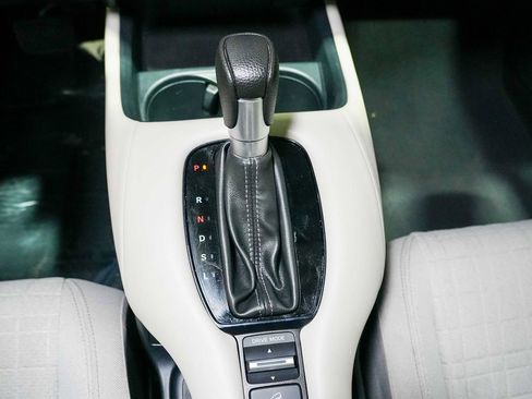 Used 2023 Honda HR-V LX image 15