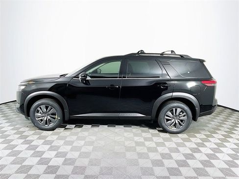 New 2025 Nissan Pathfinder SV image 4