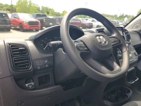 Used 2026 RAM ProMaster 2500 w/ Convenience Group FWD image 10