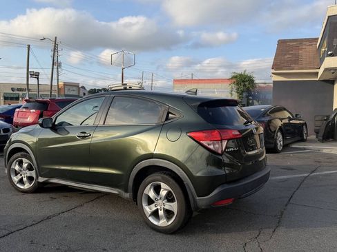 Used 2016 Honda HR-V EX image 11