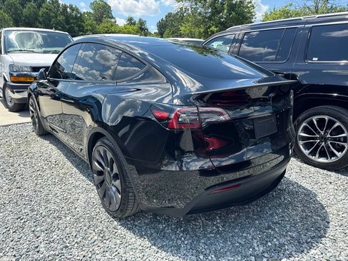 Used 2024 Tesla Model Y Performance AWD/4WD image 6