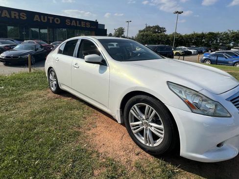 Used 2013 INFINITI G37 Journey w/ Premium Pkg image 4
