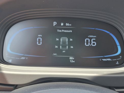 New 2026 Hyundai Venue SEL FWD image 31