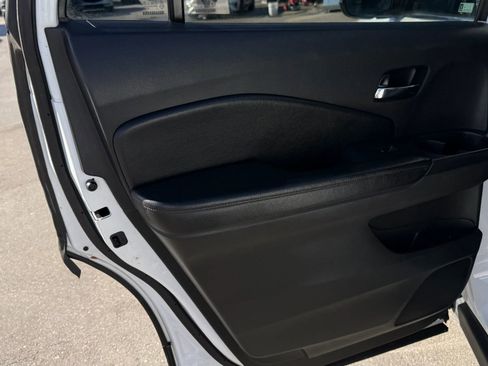 Used 2021 Honda Pilot EX image 16