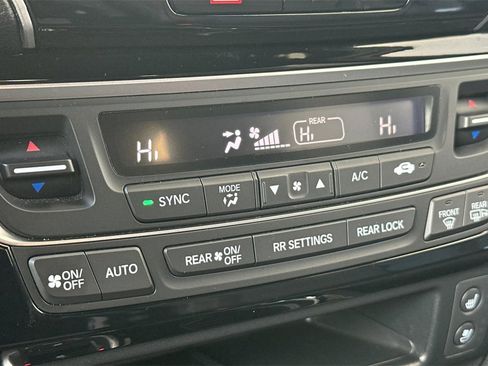 Used 2023 Honda Passport Elite image 21