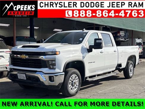 Used 2025 Chevrolet Silverado 2500 LT w/ Convenience Package image 1